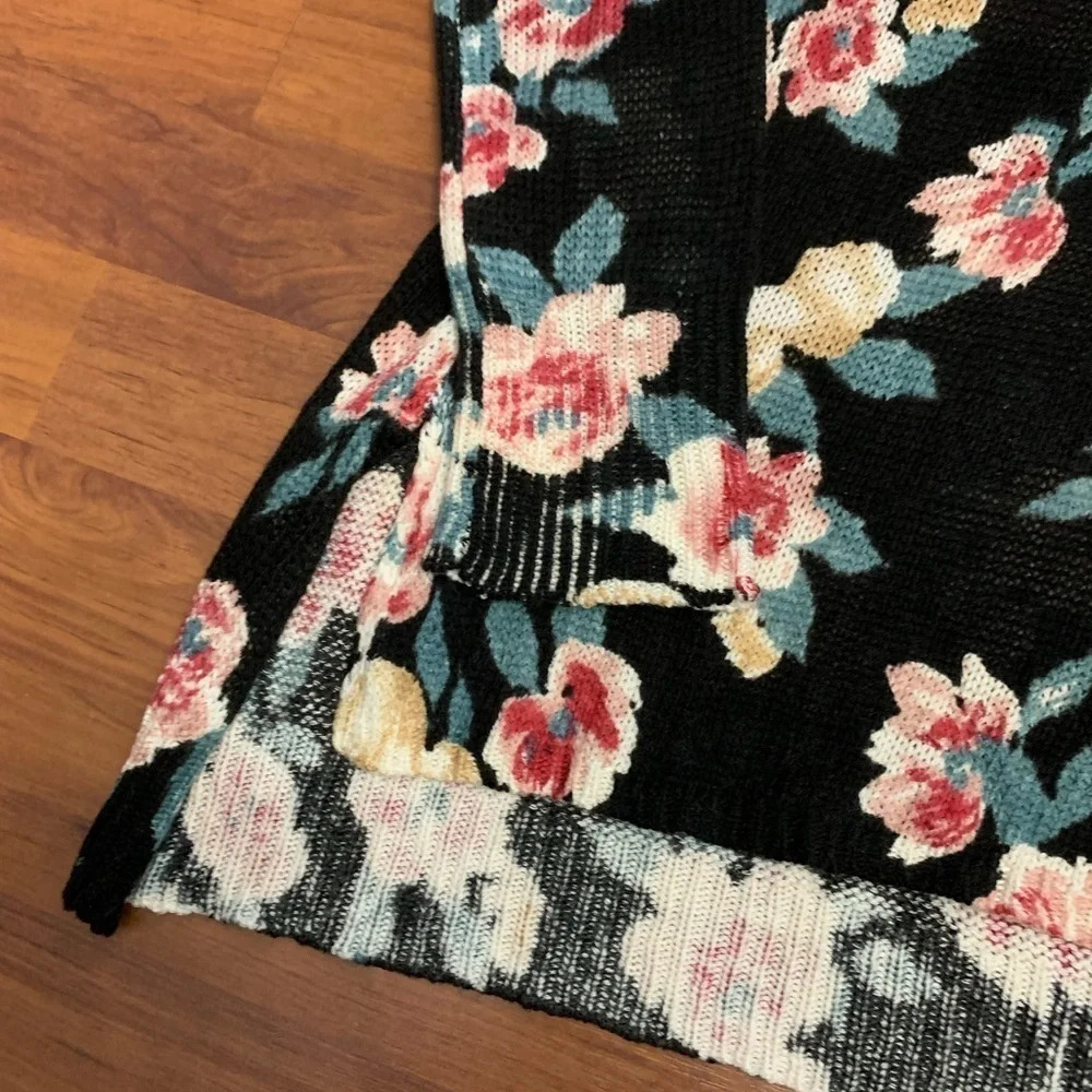 Show me your MuMu Mellow Bonfire Sweater Black Floral Boho Tunic - Picture 3 of 14